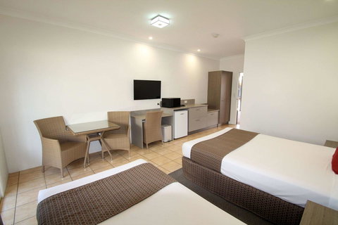 Midlander Motor Inn - Hotel NSW 27