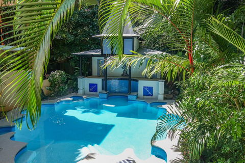 Martinique On Macrossan - Hotel NSW 10