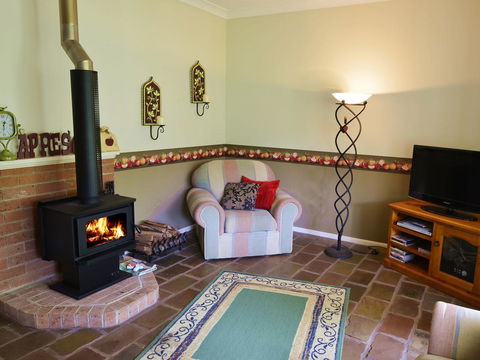Apple Tree Cottage Montville - Hotel NSW 4
