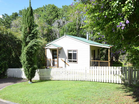 Apple Tree Cottage Montville - Hotel NSW 2