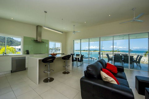 The Terrace - Hotel NSW 3