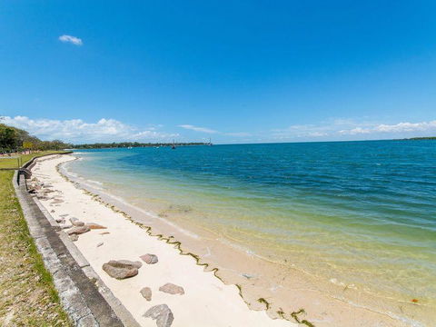 Island Homestay - Hotel NSW 9