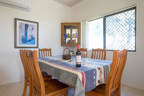 Keith\'s Place, 1 Of The 3 Most Popular Units On Bribie - Hotel NSW 13