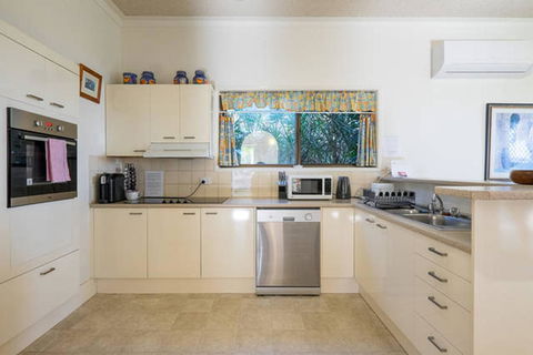 Keith\'s Place, 1 Of The 3 Most Popular Units On Bribie - Hotel NSW 14