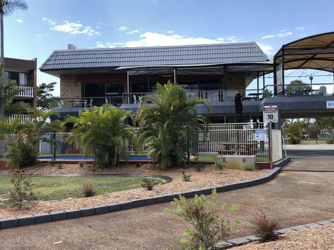 Bribie Waterways Motel - Hotel NSW 15