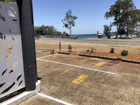 Bribie Waterways Motel - Hotel NSW 5