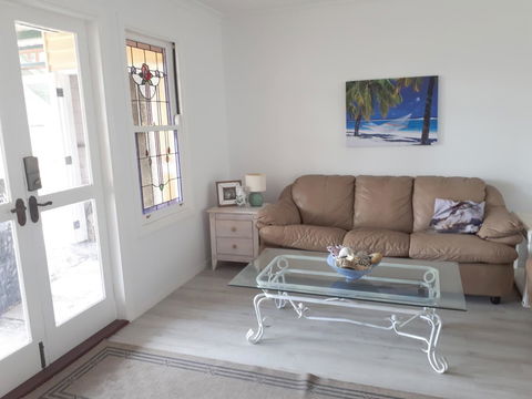 Retro Beach Flat - Hotel NSW 13