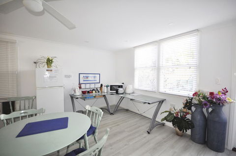 Retro Beach Flat - Hotel NSW 9