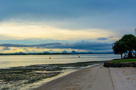 Quiet Location Across From Waterfront - South Esp, Bongaree - Hotel NSW 1