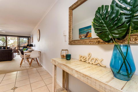 Spacious Family Unit With Incredible Views. - Hotel NSW 5
