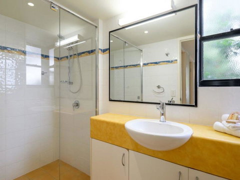 Mooloomba Five - Hotel NSW 2
