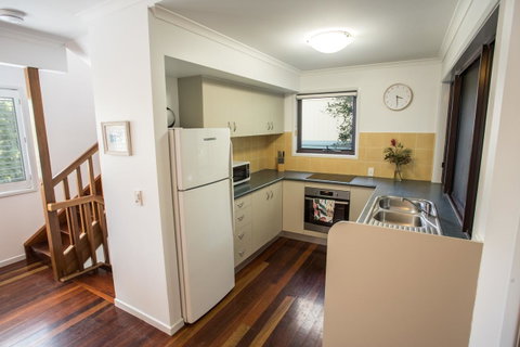 Point Break Beach House - Hotel NSW 4