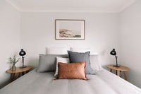 'Comfy  Cosy' - Close to Hospital Cadia and Early Riser Caf