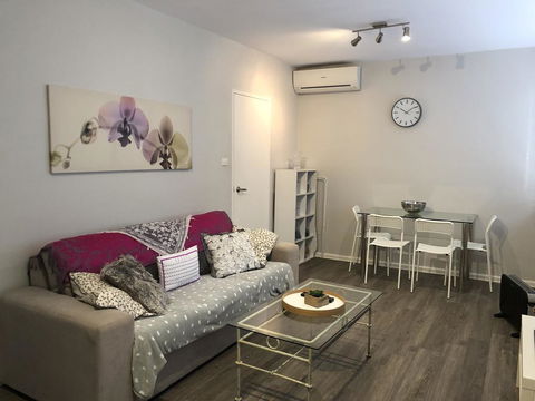 1 Bedroom Unit In Heart Of Elsternwick - Hotel NSW 2