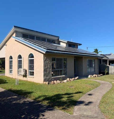 11 Anchovy Street - Tin Can Bay Summer Haven Coastal Retreat - Hotel NSW 3
