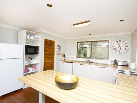 11 Coast At Boomerang Beach - Hotel NSW 2