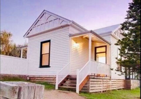 1880s Kananook Boutique Historic Luxury Apartment FSC Private Villa Bairnsdale - Hotel NSW 1