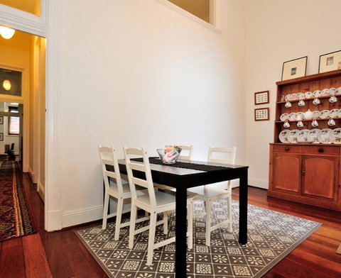 1904 - Central Historic 1 Bedroom Apartment - Hotel NSW 2