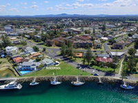 2 Rockpool Road