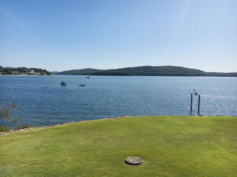 2 The Shores Soldiers Point - Waterfront - Uninterrupted Water Views INCLUDING ALL LINEN & TOWELS, Free Wi-Fi - Hotel NSW 1