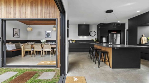 Beautifully Renovated Period Property Walking Distance To Cbd - Hotel NSW 0