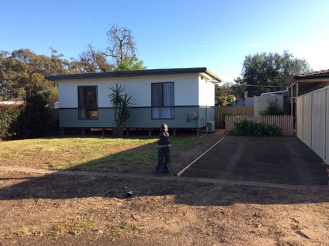 Cozy Home Style Accommodation - Hotel NSW 1