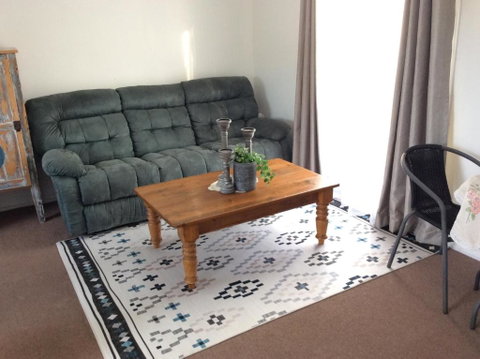 Cozy Home Style Accommodation - Hotel NSW 2