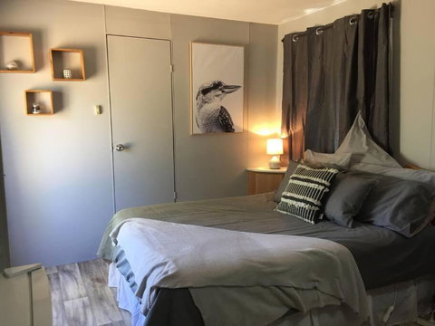 Cute Private Studio Flat With AIRCON! - Hotel NSW 3