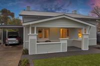 Book Colonel Light Gardens Accommodation Vacations Hotel NSW Hotel NSW