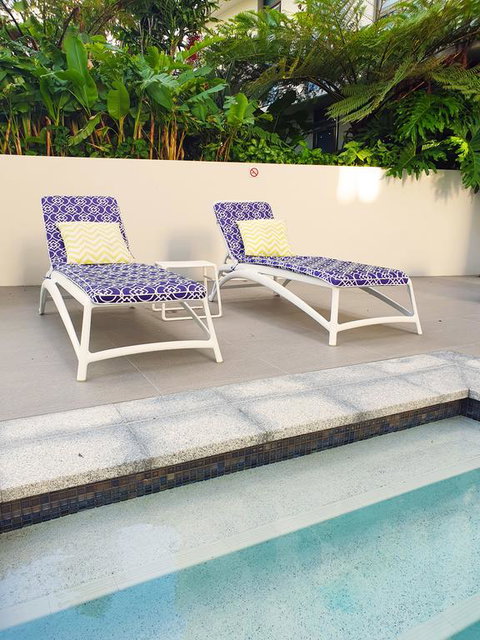 2BR Food & Drink Hub , Gym, Pool, Views, Roof Terrace - Hotel NSW 3