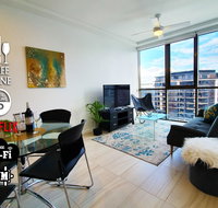 2BR Food  Drink Hub  Gym Pool Views Roof Terrace - Hotel NSW