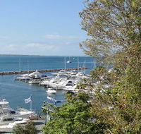 3 'Paradiso' 4 Laman Street - aircon pool heart of town water views