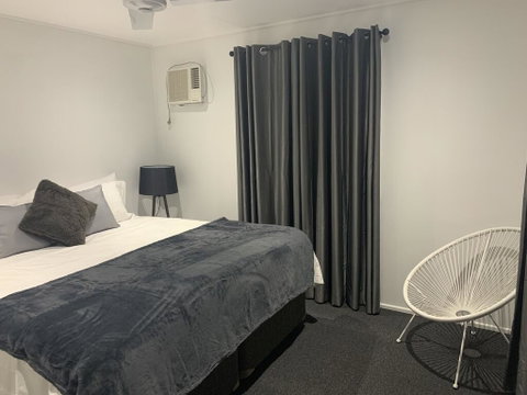 3 Bedroom Apartment - Hotel NSW 1