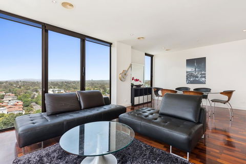 3-Bed Apartment With Parking Near Parks And Dining - Hotel NSW 1