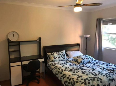 3BR Quiet+face To Big Park Near Parramatta Station - Hotel NSW 0