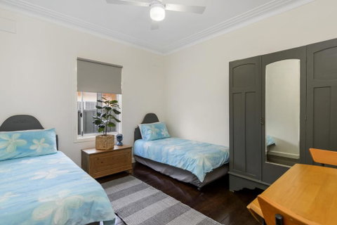 53 Hollingworth Street, Port Macquarie - Hotel NSW 2