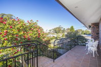 57 Carroll Ave Mollymook Beach - Relaxed Homely Retreat