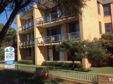 7 Flynn's Beach Apartment - Hotel NSW 0