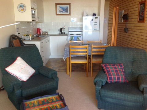 7 Flynn's Beach Apartment - Hotel NSW 3