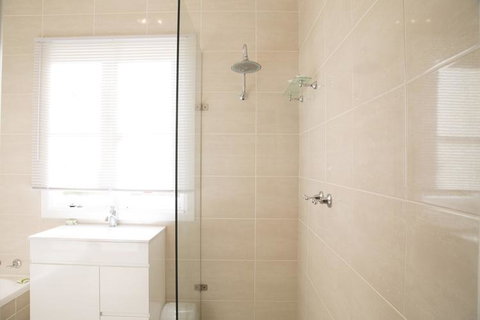 88 Morrisset - Hotel NSW 3