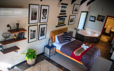 A Heavenly Escape - Hotel NSW 1