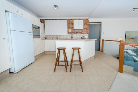 A Yachtsmans Rest, Unit 4/37 Victoria Parade - Hotel NSW 2