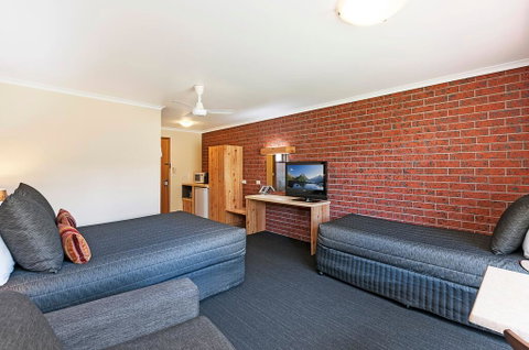 AAt 28 Goldsmith Motel - Hotel NSW 2