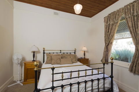 Abaleen House - Hotel NSW 1