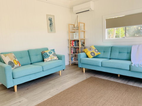 Abode Callala Beach Jervis Bay - 100m To Beach! - Hotel NSW 1