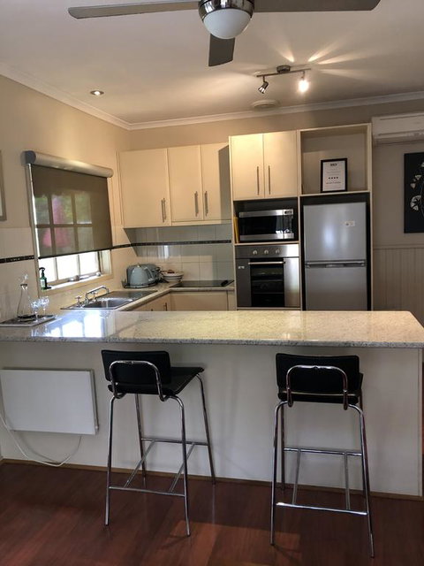 About Time Retreats- Studio Three - Hotel NSW 0