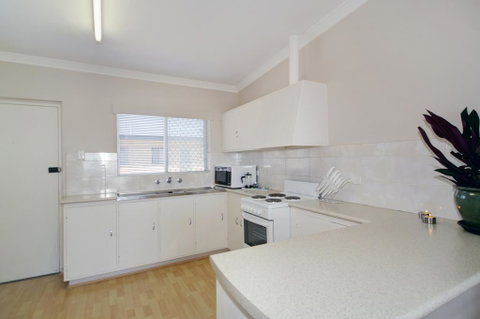 Acacia Holiday & Business Stay - Hotel NSW 3