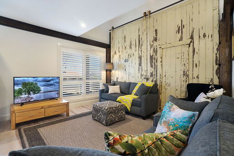 Accommodation Hunter - James Street Morpeth - Hotel NSW 0