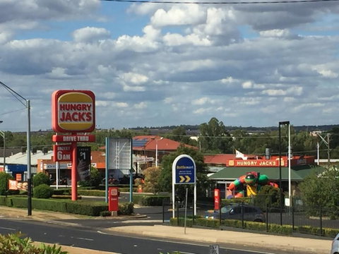 Across Country Motel And Serviced Apartments - Hotel NSW 3