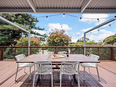 Eagle Bay Beach House - 300m To The Beach! - Hotel NSW 0